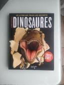 Le livre de tout les secrets dinosaures