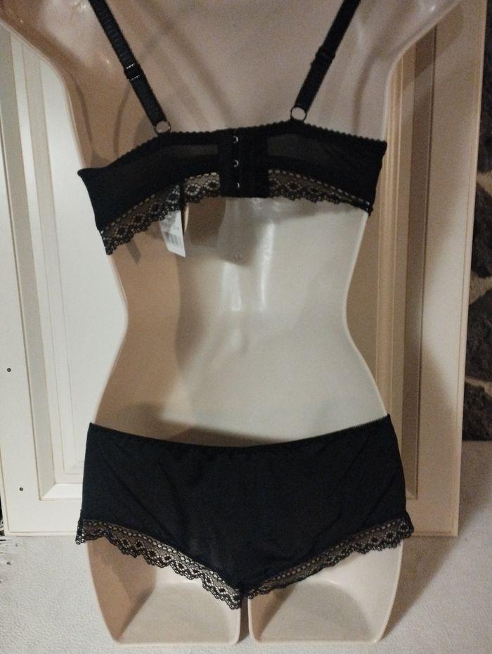 Ensemble de lingerie neuf. 90B et 42 pour le shorty - photo numéro 5