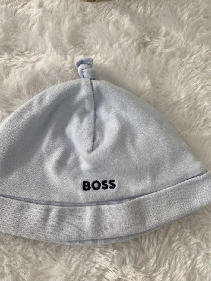 Bonnet chapeau Hugo Boss bleu ciel Taille 50 neuf - photo numéro 2