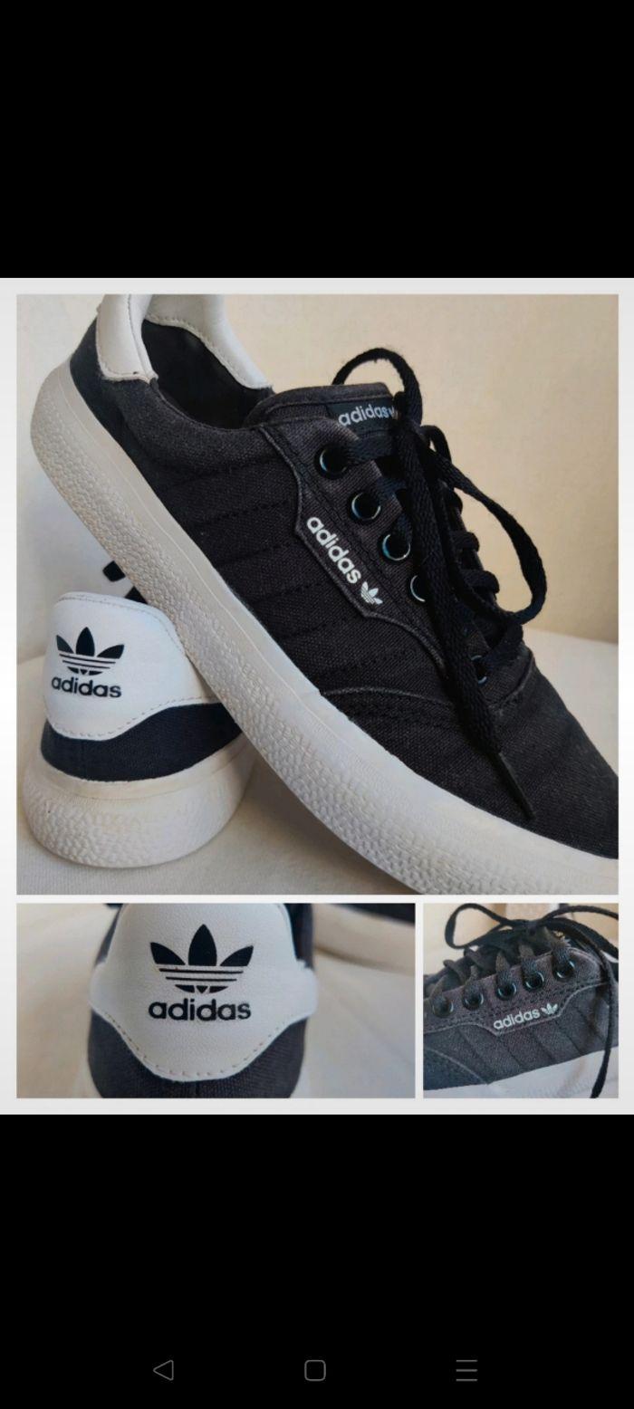 Baskets lacets noires blanches Adidas pointure 40 - photo numéro 1