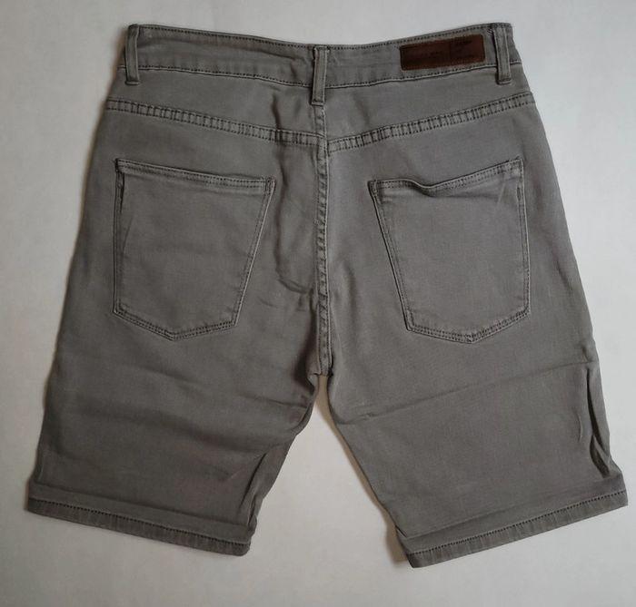 Short Zara gris en jean taille 42 en excellent état - photo numéro 11