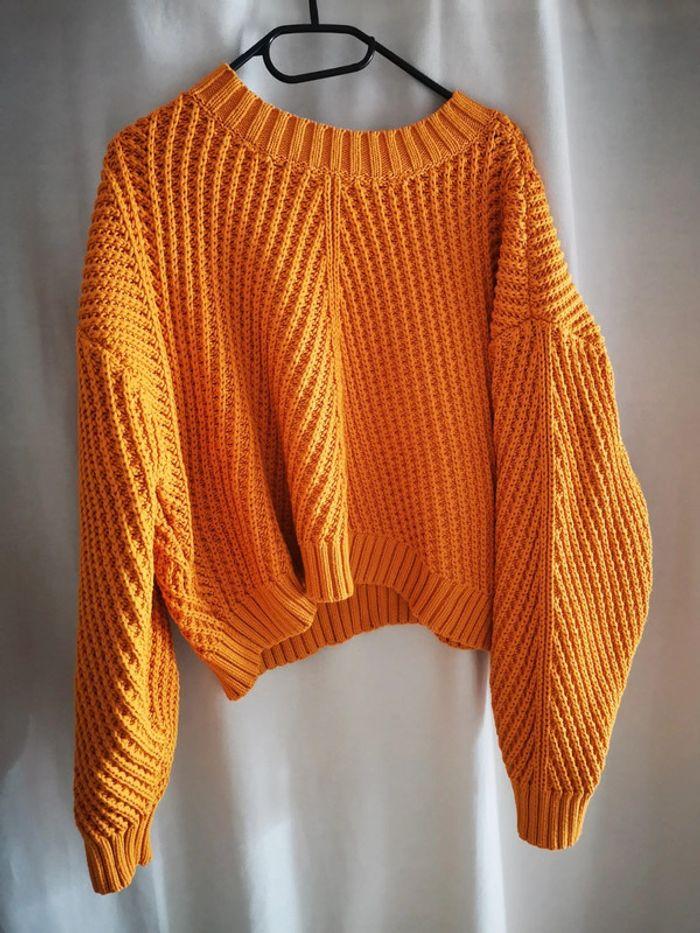 Pull orange - photo numéro 1