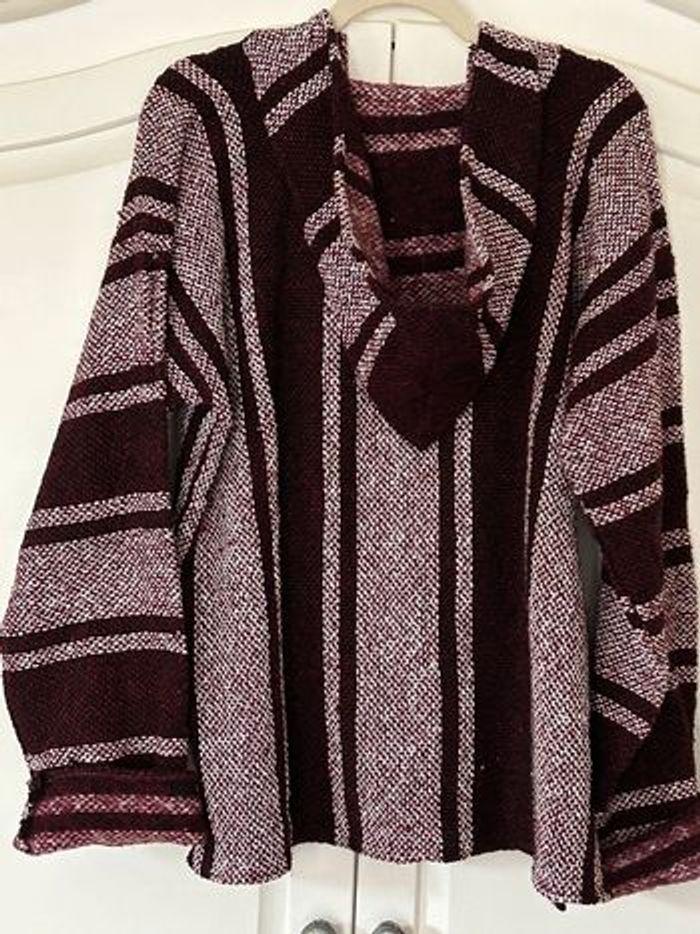 Véritable poncho pull Mexicain à capuche bordeaux - photo numéro 6