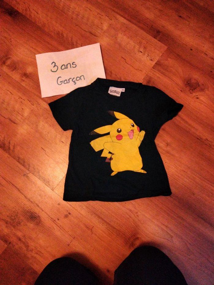 Tee-shirt Pikachu - photo numéro 1