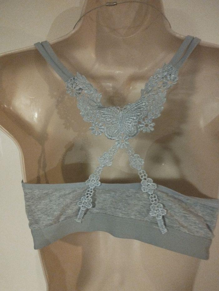 Brassière de sport  neuve femme taille 95C grise dos papillon - photo numéro 1