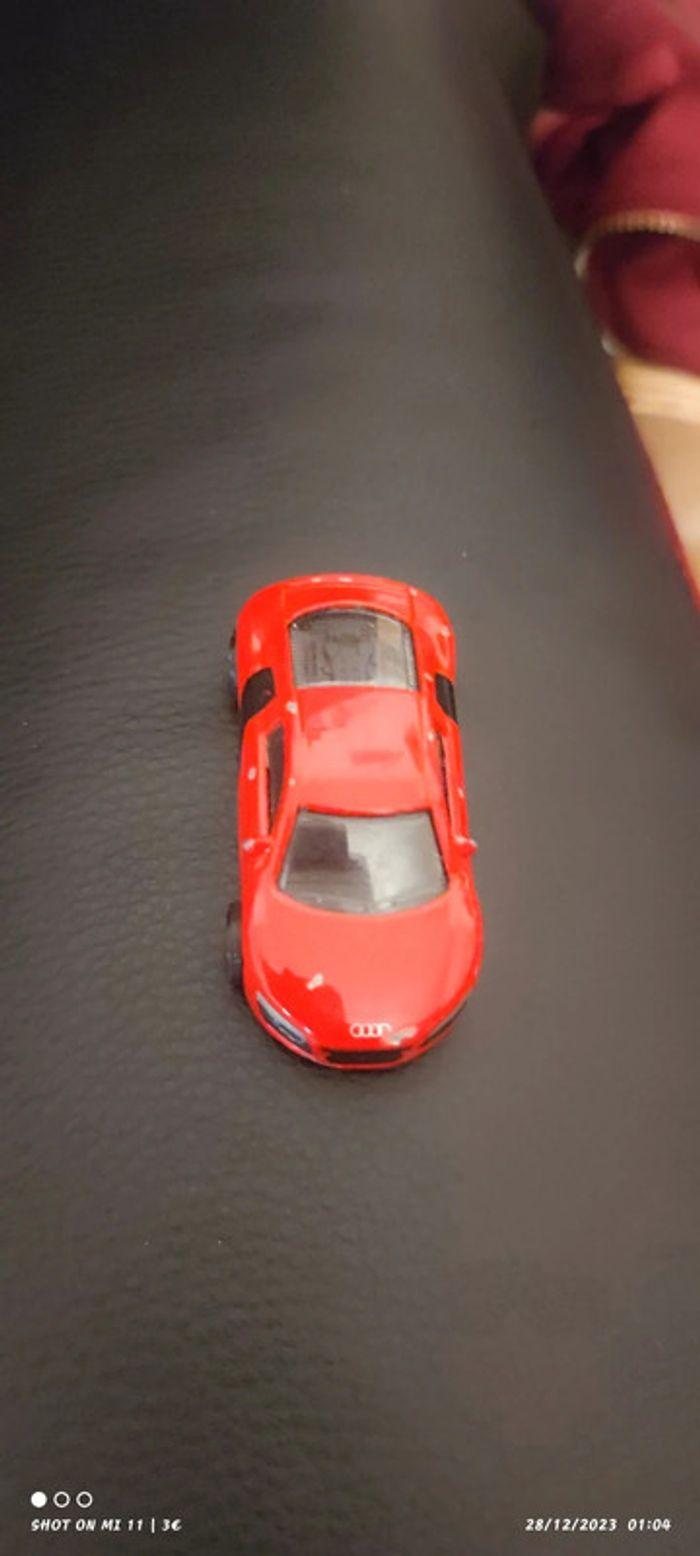 Audi R8 rouge Majorette - photo numéro 2