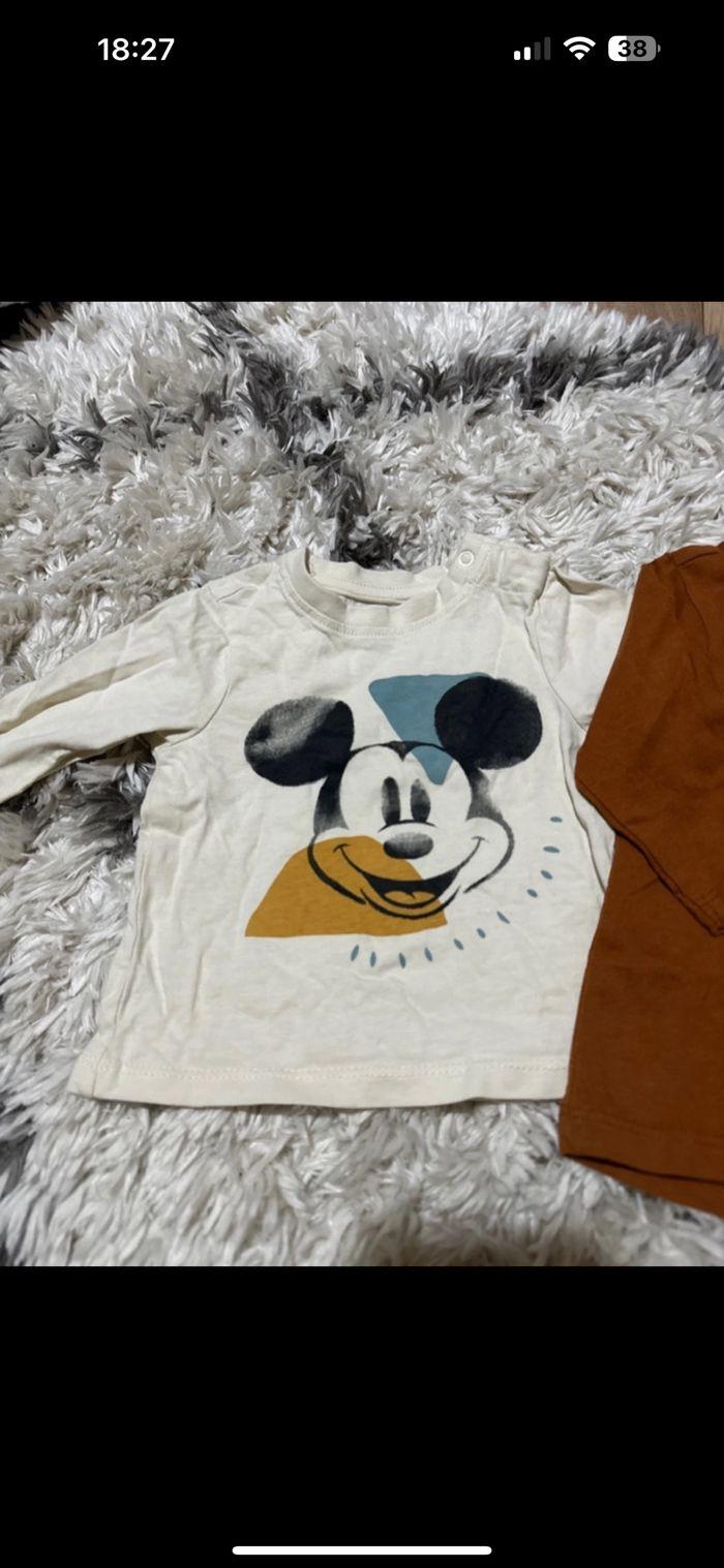 Lot de deux tee shirt Mickey - photo numéro 2