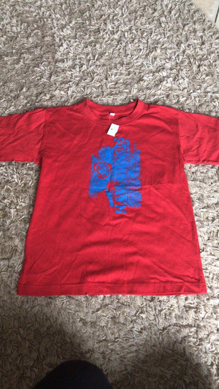 Teeshirt rouge bleu - photo numéro 2