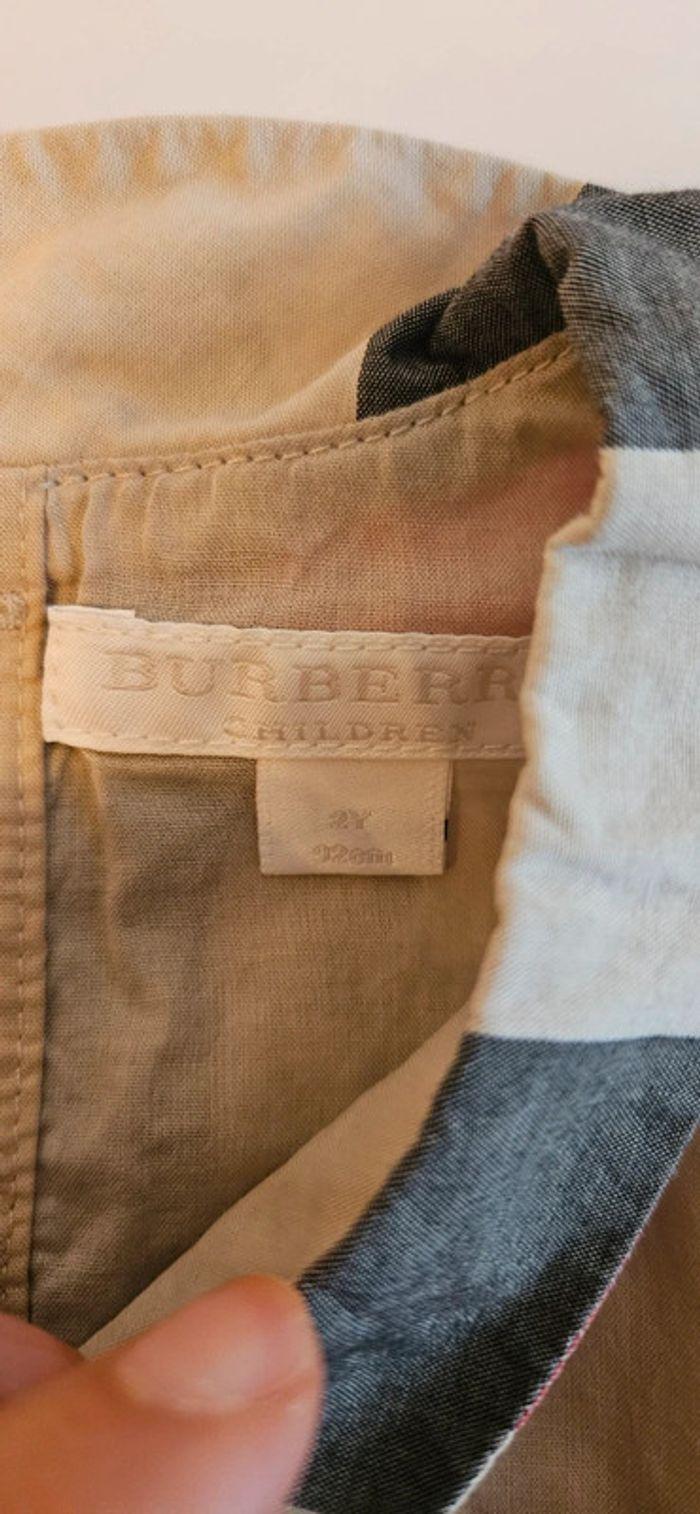 Robe burberry taille 2 ans 92 cm quasi neuve - photo numéro 3