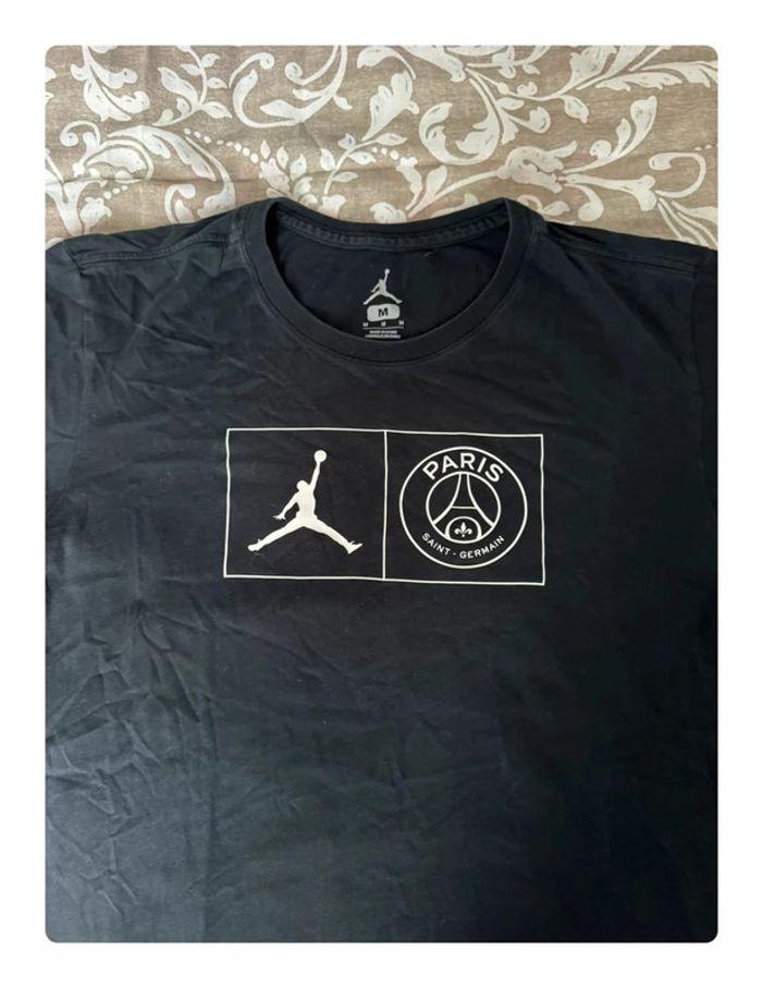 Tee shirt noir avec motifs | Jordan nike - photo numéro 4