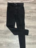 Jeans skinny noir taille haute Zara