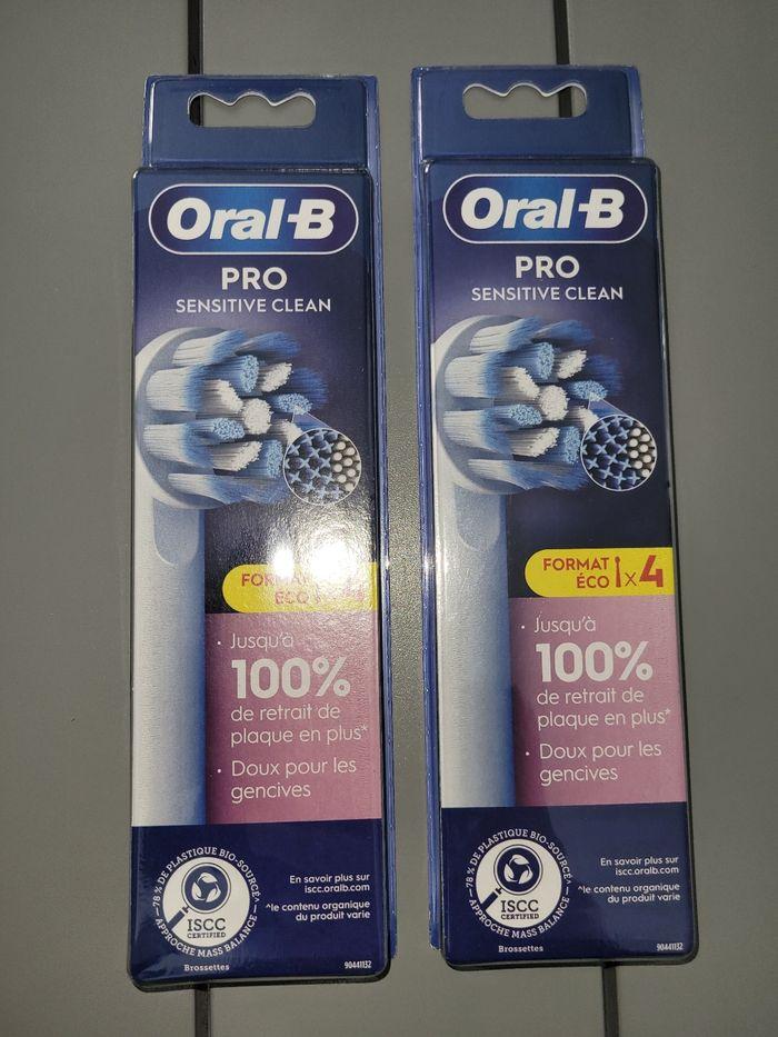 Lot de 8 brossettes oral b sensitive clean neuf (2*4 brossettes) - photo numéro 1