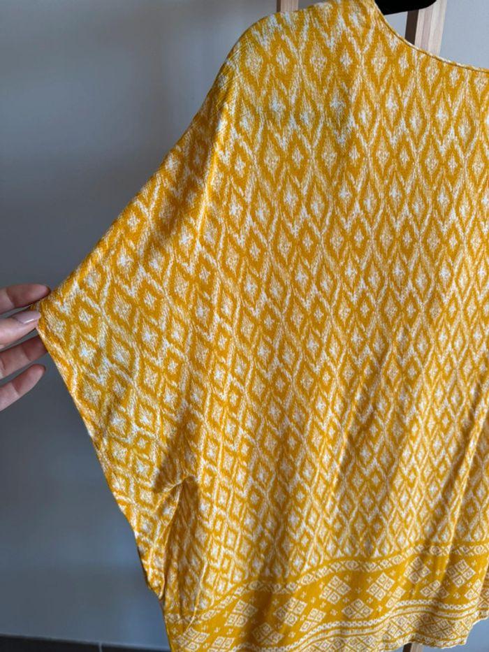 Top poncho Gémo motifs jaunes Taille 42 - photo numéro 7