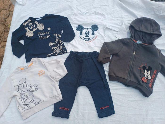 Lot de vêtements Mickey taille 18 mois - photo numéro 1