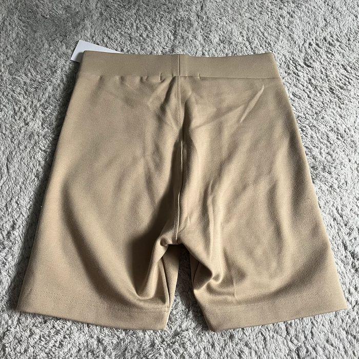 Short / cycliste molleton beige Calvin Klein neuf - photo numéro 5