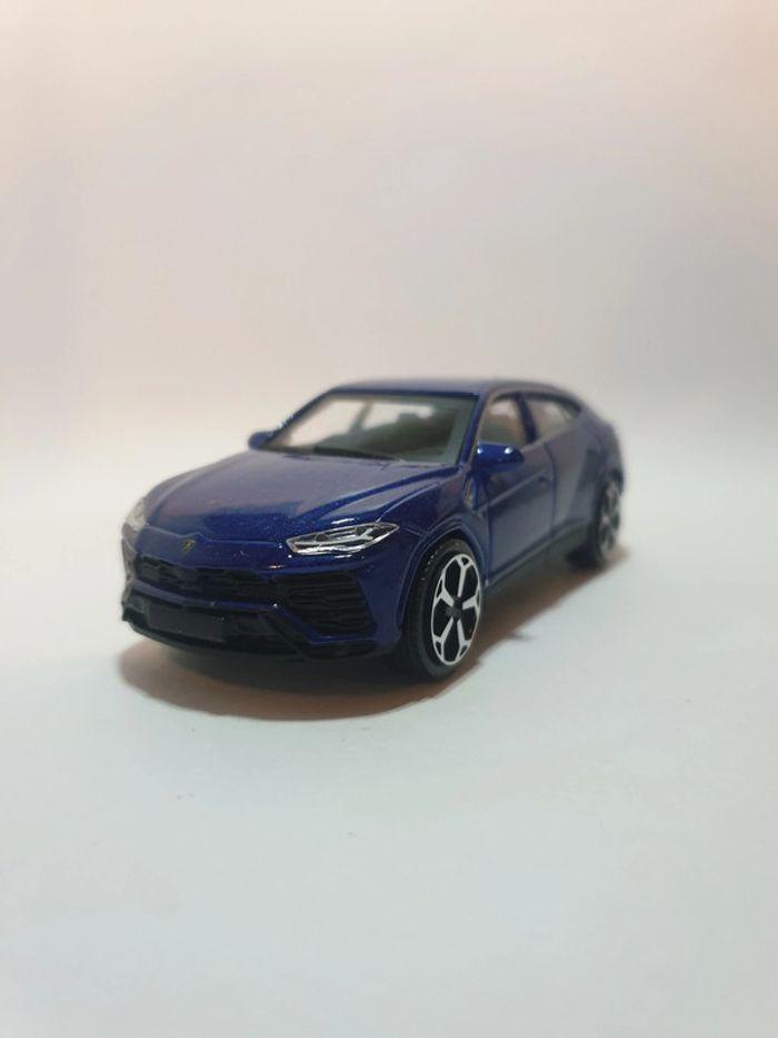 Lamborghini Urus 1/43 Bleu - Burago - photo numéro 2