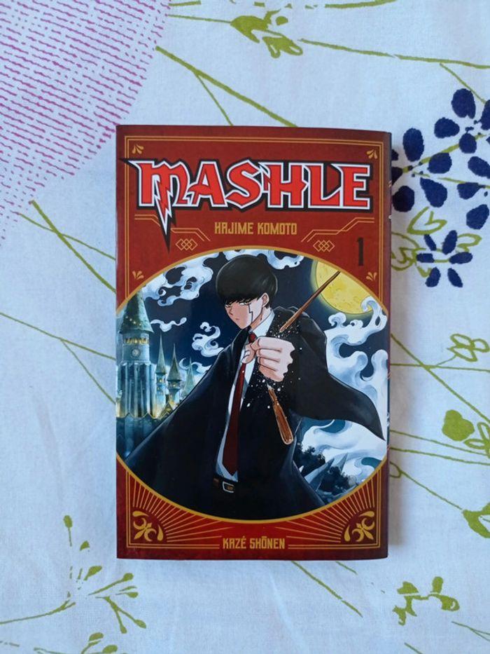 Manga "Mashle" Tome 1 / Hajime Komoto - photo numéro 1