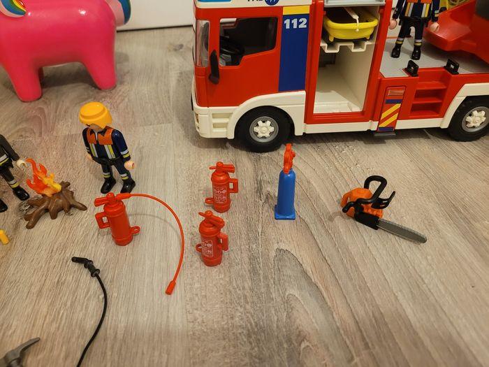 Lot playmobil pompier 25€ - photo numéro 4