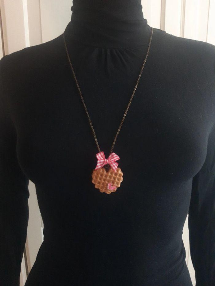 collier long doré gaufre biscuit coeur miniature - photo numéro 2