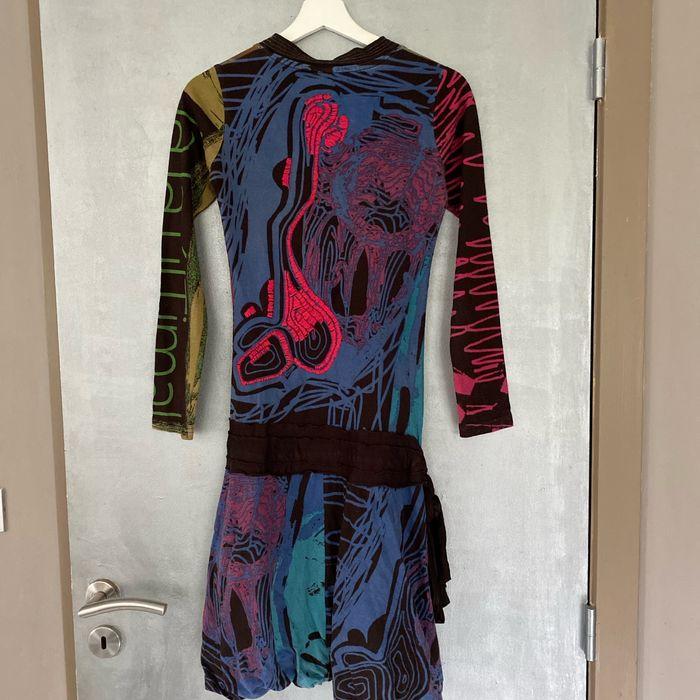 Robe Desigual multicolore avec broderie rose dans le dos taille XS - photo numéro 2