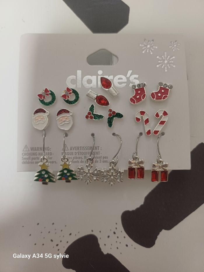 Blister neuf boucles d oreilles claire's  Noël - photo numéro 1