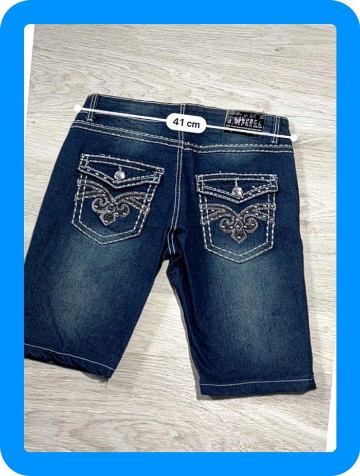 🩳 Short vintage brodé en jean Bleu Thrill Taille XS 🩳 - photo numéro 3