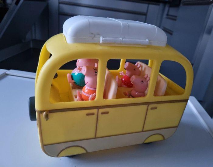 Camping car de plage peppa pig - photo numéro 1