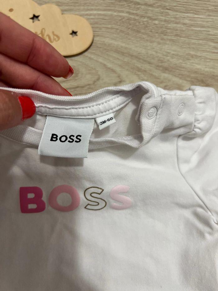 T-shirt manches courtes Hugo Boss 3 mois - photo numéro 3