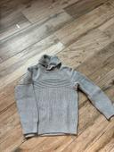 Pull col gris