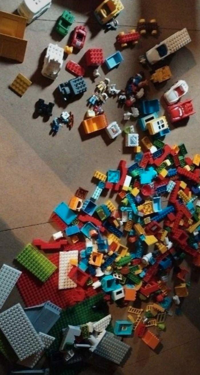 Gros lot Lego duplo - photo numéro 1