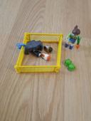 Figurine playmobil et cochon d Inde