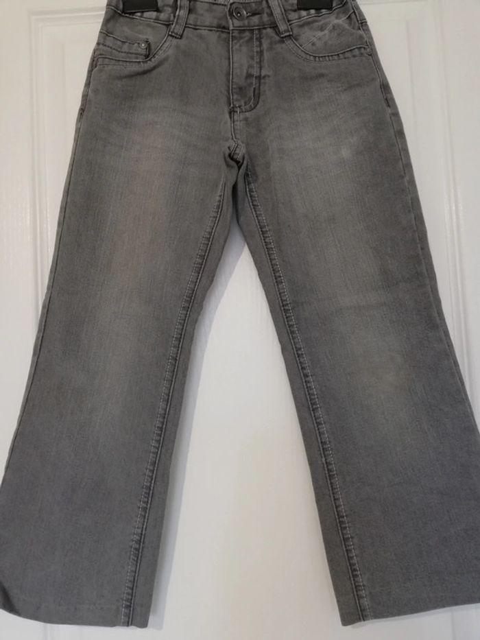 Pantalon gris 8 ans - photo numéro 1