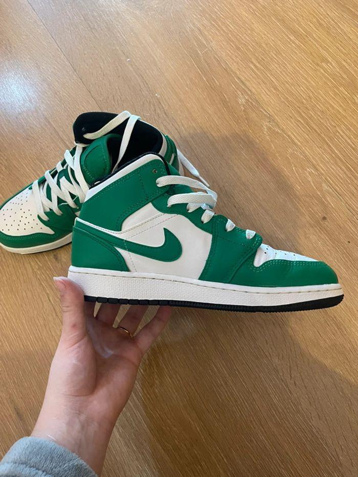 Air Jordan 1 mid lucky Green - photo numéro 5