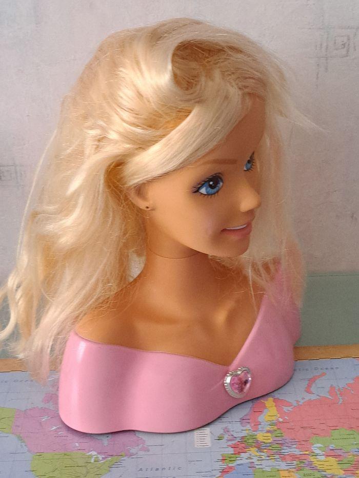 Tête de coiffure Barbie - photo numéro 5