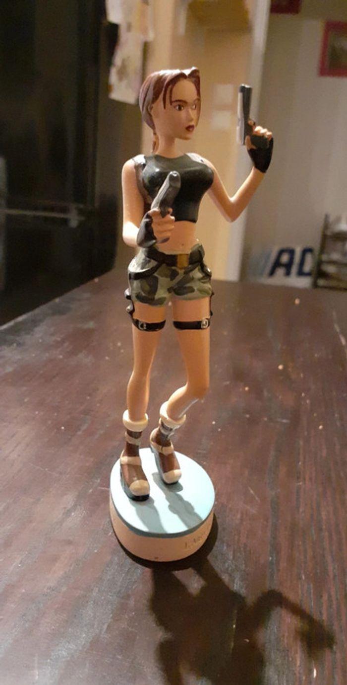 Figurine Lara Croft - photo numéro 1