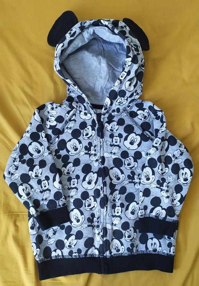 Pull à capuche Mickey - photo numéro 1