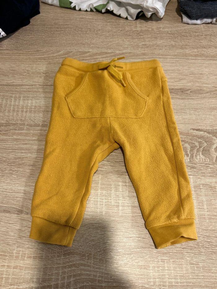 Pantalon jaune - photo numéro 1