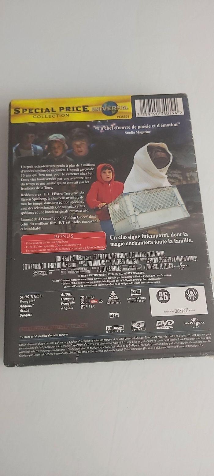 E.T. l extra terrestre - photo numéro 2