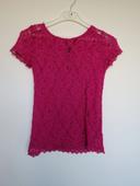 Top en dentelle rose fushia