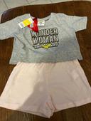 The shirt wonder woman + short Disney 6 ans