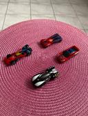 Lot de 4 voitures Spiderman