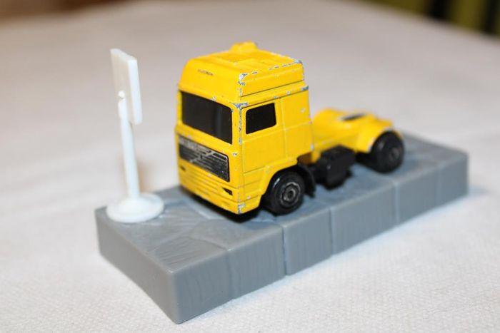 Majorette Camion tracteur Volvo plus remorque pinder - photo numéro 5