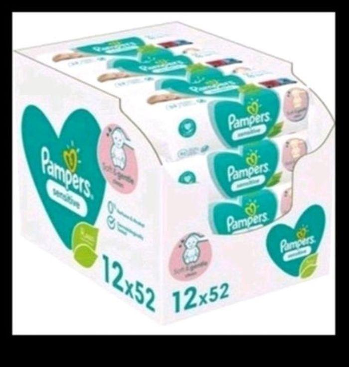 12 paquets de 52 lingettes pampers sensitives neuf