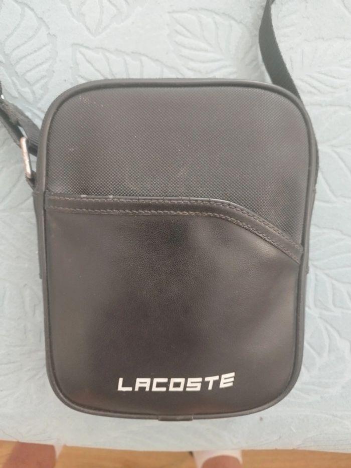 Sacoche Lacoste en cuir noir - photo numéro 1