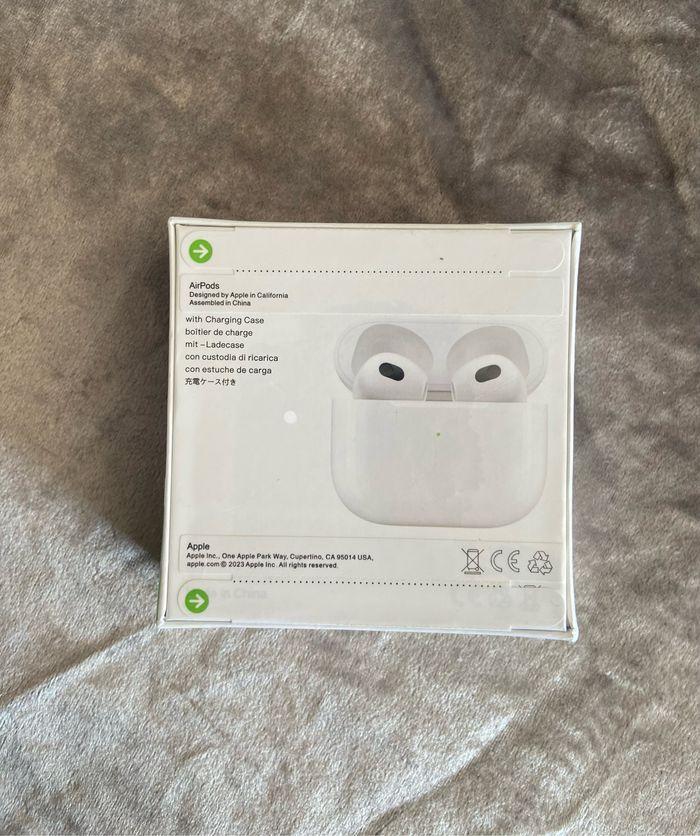 AirPods 3 Apple - photo numéro 3