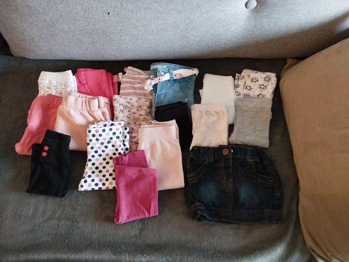 Lot de 16 pantalons + 1 jupe en jean taille 6 mois