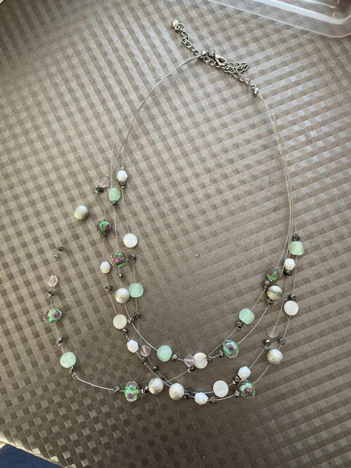 Collier ton vert / blanc - photo numéro 1