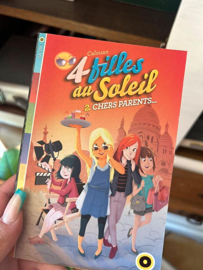 lot de 2 livres « 4 filles au soleil » tome 2& 3 - photo numéro 2