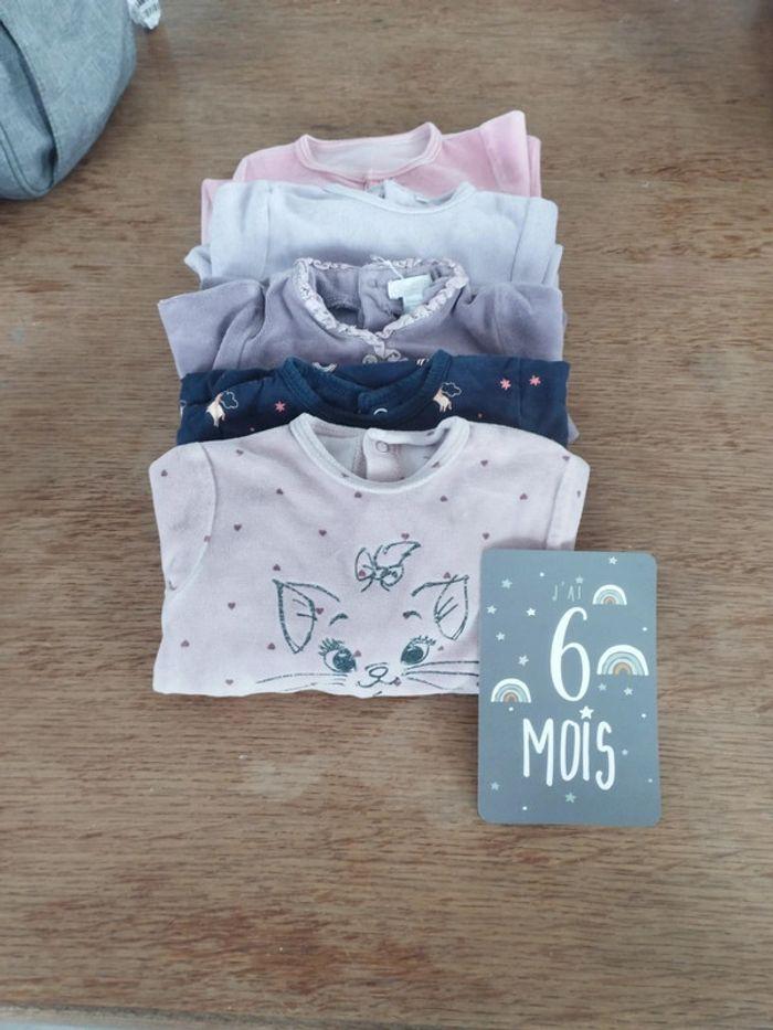 Lot pyjamas 6 mois - photo numéro 1