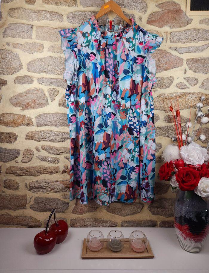 Robe à volants multicolore Femme taille 52 marque Boohoo 🍓 - photo numéro 1